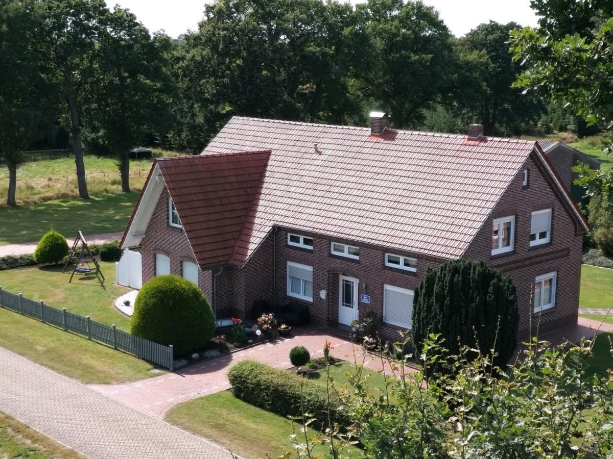 Ferienwohnung Sinis Friesenstube Zwischenbergen Exterior foto